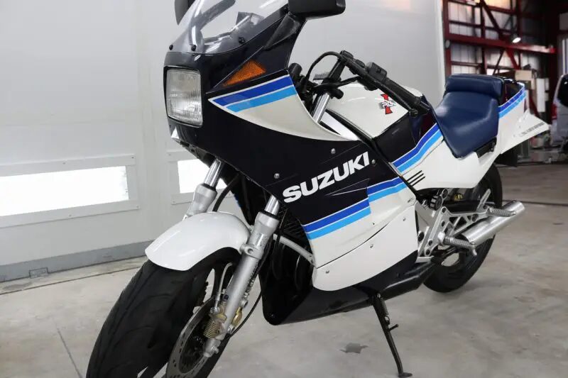 茨城県より スズキRG250ガンマにバイクコーティング