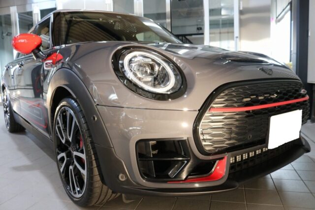 MINIクラブマンJCWGPに研磨付きのカーコーティング！うっとりする仕上がりを実現致しました！東京都豊島区より