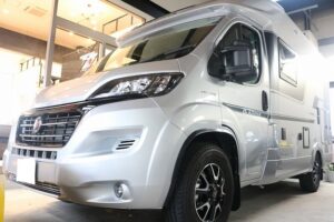 東京都よりお越しのキャンピングカー、フィアット・デュカト アドリアにガラスコーティング施工♪