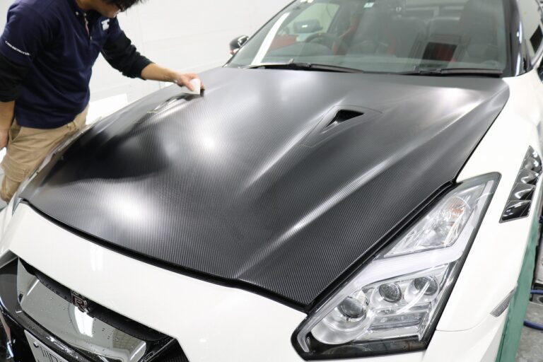 日産GTR35nismoにカーボンプロテクションフィルム　ボンネット
