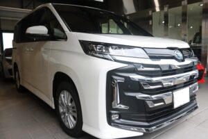 千葉県成田市のトヨタノアに塗装を強くするカーコーティング　Gガードコーティング