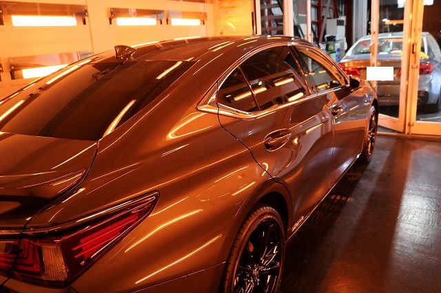 レクサスESにセラミックプロ９Hコーティングで強固な被膜を形成！東京都墨田区より