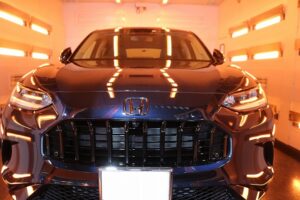 紺のホンダZR-Vにカーコーティング施工。千葉県松戸市よりお越しのお車に【G.GuardG３層　滑水性】