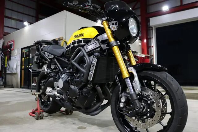 千葉県木更津市よりお越しのヤマハXSR900に親水性のCR-1バイクコーティング