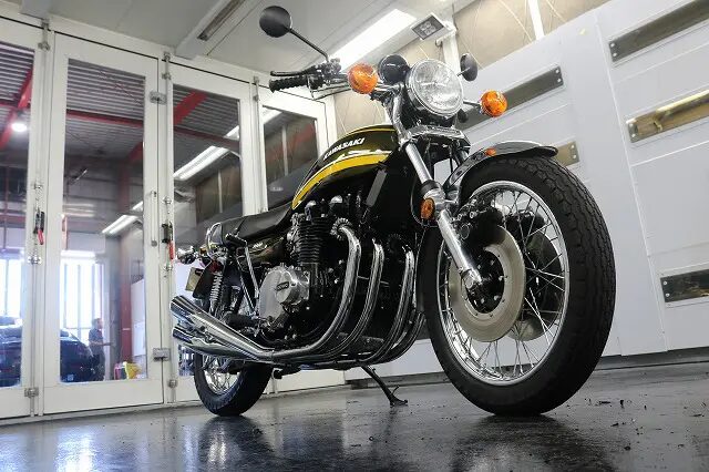 カワサキ900 Super fourにバイクコーティング 