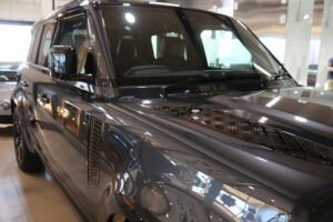 小キズが消えるファインラボヒールプラスをランドローバー　ディフェンダーに施工　東京都江東区からご来店