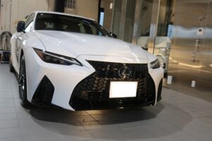 新車のレクサスIS500にカーコーティング施工。千葉県松戸市よりお越しの新車に【System X MAX】