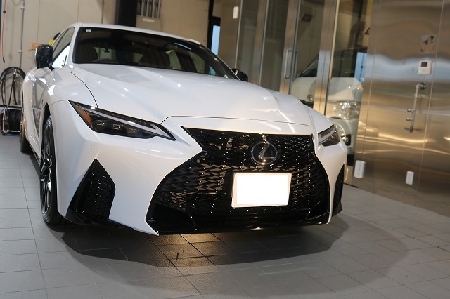 新車のレクサスIS500にカーコーティング施工。千葉県松戸市よりお越しの新車に【System X MAX】
