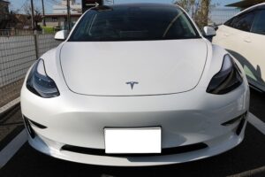 新車テスラモデル3に丈夫なセラミックコーティング施工♪東京都台東区よりご来店