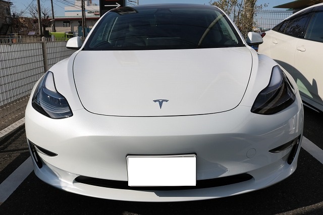 新車テスラモデル3に丈夫なセラミックコーティング施工♪東京都台東区よりご来店