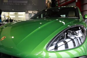 ポルシェマカンに抜群の艶を実現するガラスコーティングを施工させて頂きました！