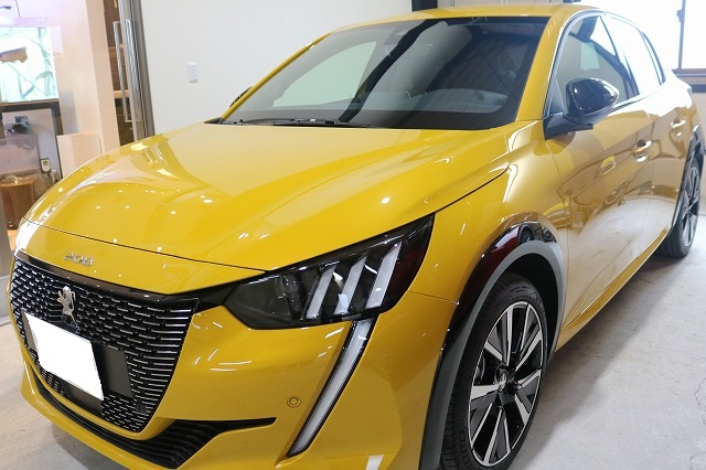 プジョー208GTラインにXPELプロテクションフィルムを施工