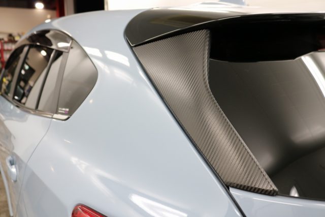 スバルXV ピラーのカーボンラッピング - トータルカービューティIIC スバルXV ピラーのカーボンラッピング