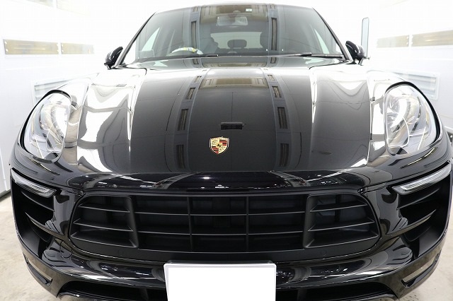 ポルシェマカンGTSに光沢が持続するセラミック製ガラスコーティングを施工させて頂きました！東京都板橋区よりご来店ありがとうございました！