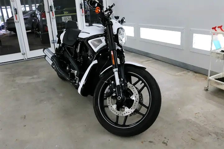 千葉県市川市よりご来店のハーレーダビットソンにバイクコーティング