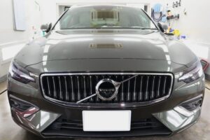ボルボV60にヘッドライトプロテクション施工