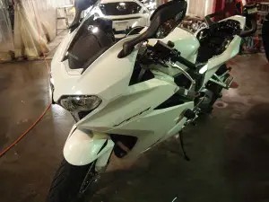 茨城県より ホンダVFRにバイクコーティング