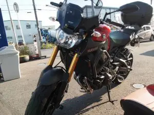 千葉県よりご来店頂きましたMT-09にバイクコーティング