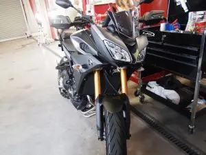 千葉県浦安市よりご来店のMT-9にCR-1バイクコーティング