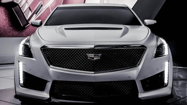 キャデラックCTSのフロント写真