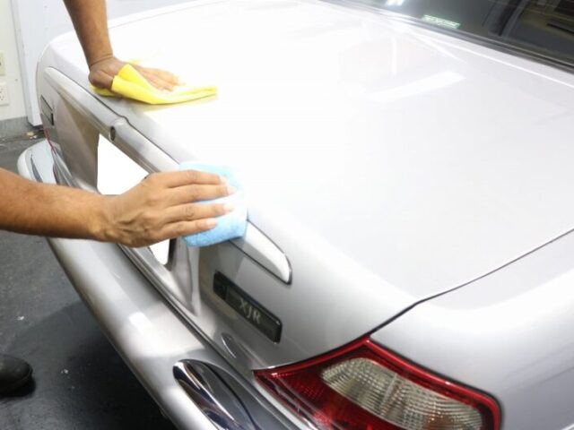 ジャガーXJR カーコーティング 施工中2