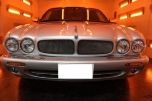 ジャガーXJR カーコーティング 遠赤ブース1