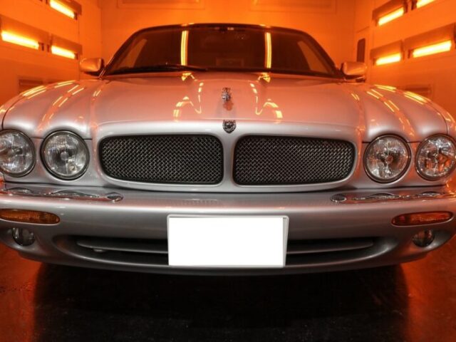 ジャガーXJR カーコーティング 遠赤ブース1