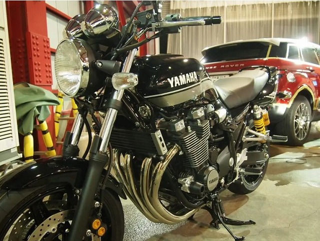 千葉県よりご来店のＸＪＲ1300にバイクコーティング