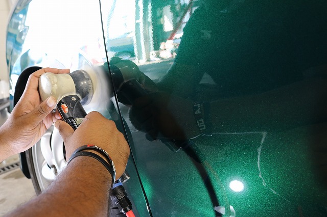 ダイハツミラジーノ カーコーティング 下地処理