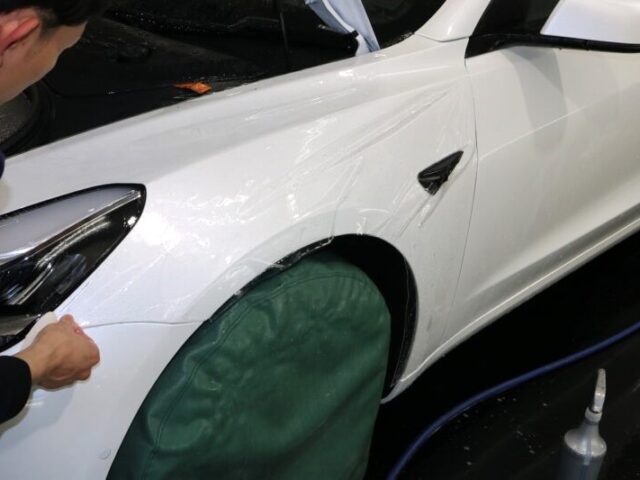 テスラモデル3にプロテクションフィルム施工3 - トータルカービューティIIC テスラモデル3にプロテクションフィルム施工3