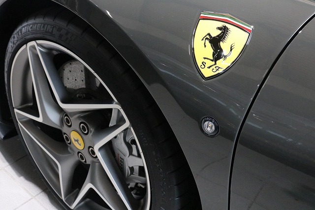 フェラーリF８トリブート プロテクションフィルム施工 施工完了2