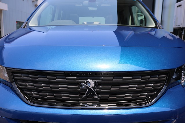 プジョーリフター カーコーティング 施工完了