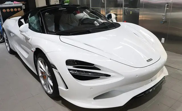 マクラーレン・720Sスパイダーにプロテクションフィルムを施工