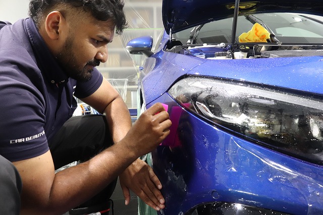 メルセデスベンツAMG A45S プロテクションフィルム施工中1