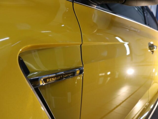 ルノーメガーヌ カーコーティング 施工完了2