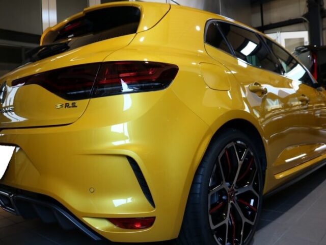 ルノーメガーヌ カーコーティング 施工完了3