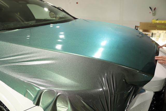 レクサスRX カラープロテクションフィルム 施工中 - トータルカービューティIIC レクサスRX カラープロテクションフィルム 施工中