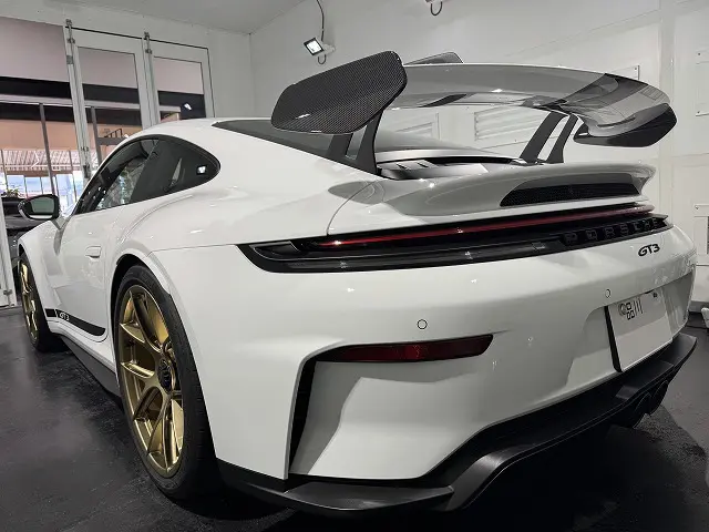 ポルシェ 911 GT3】XPELプロテクションフィルムで飛び石リスクを防ぐ