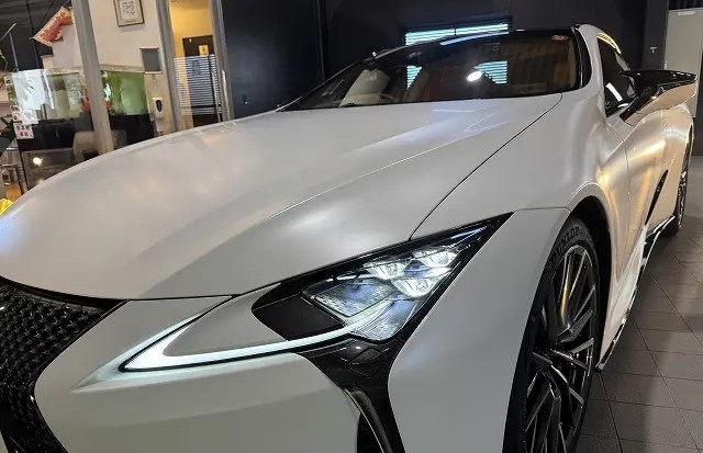 レクサス・LC500にプロテクションフィルムを施工
