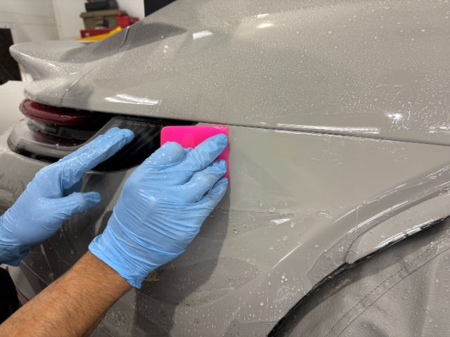 ポルシェGT3　プロテクションフィルム施工中の様子　習志野市