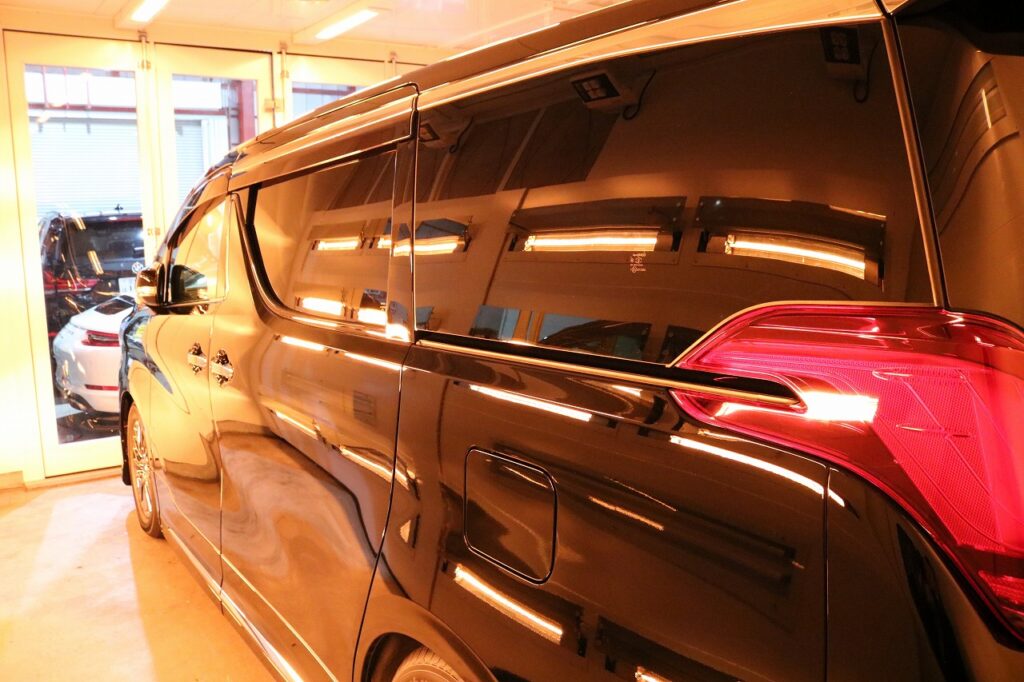 イタリア製レボアップ！遠赤外線装置導入！新車トヨタアルファードにセラミックコーティング施工後の様子です！千葉県流山市よりＭ様ありがとうございます。