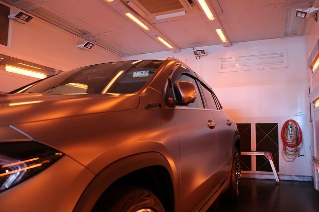 大和市のベンツEQAにカーコーティング