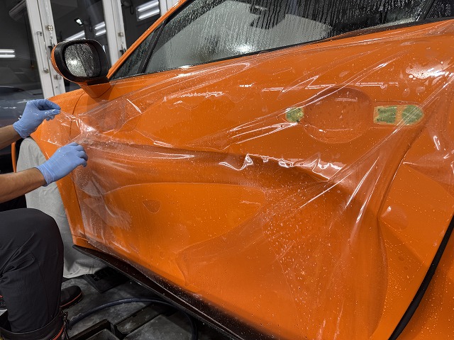 ドア 1 - トータルカービューティIIC BMWアルピナ A110R プロテクションフィルム貼り付け中 武蔵野市