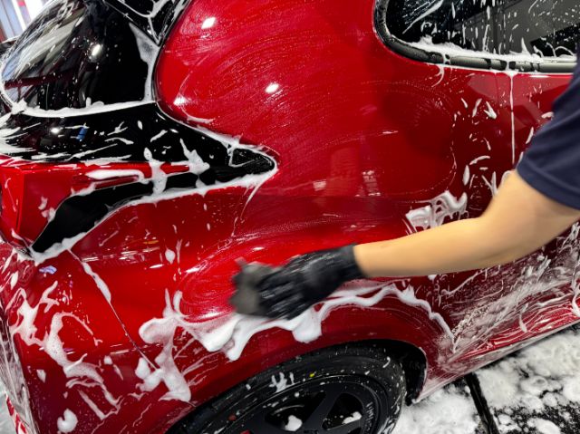 GRヤリスのコーティング施工工程　手洗い洗車