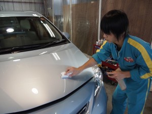 プリウス コンクリートミスト除去 コーティング - トータルカービューティIIC プリウス コンクリートミスト除去 コーティング