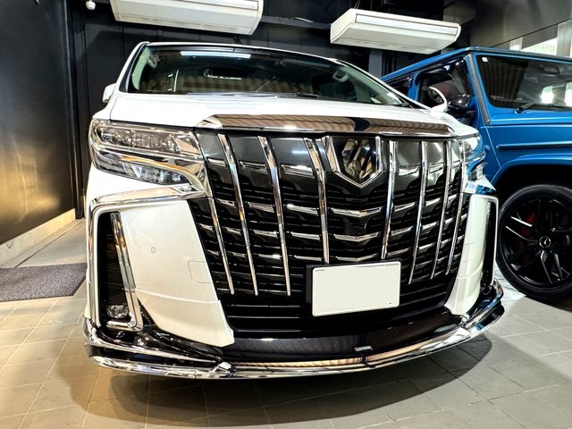 埼玉県春日部市より、トヨタアルファードにセラミックコーティング(SystemX MAX)