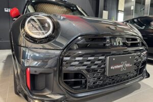 BMW 新型MINIクーパー　フロント
