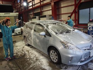 プリウス コンクリートミスト除去 洗車 - トータルカービューティIIC プリウス コンクリートミスト除去 洗車