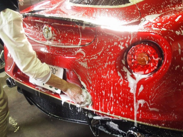 アルファロメオ4C 洗車 - トータルカービューティIIC アルファロメオ4C 洗車