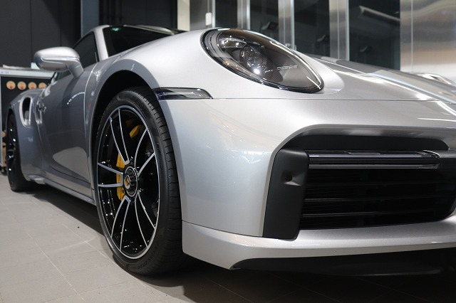 ポルシェ911ターボS フロント アップ - トータルカービューティIIC ポルシェ911ターボS フロント アップ